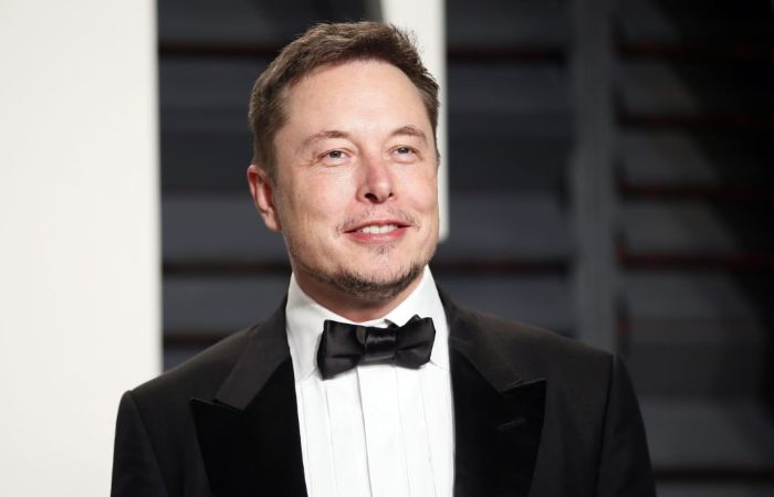 elon musk biografia